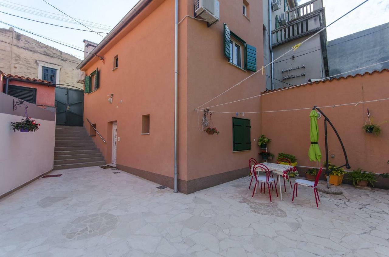 House Poets street in old Sibenik Villa Buitenkant foto